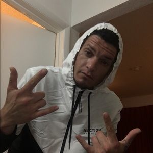 Meet your Posher, Adam